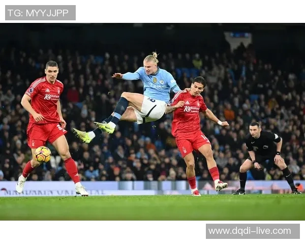 意甲激战曼城与拜仁战成平局补时进球引发全场狂欢集锦回顾