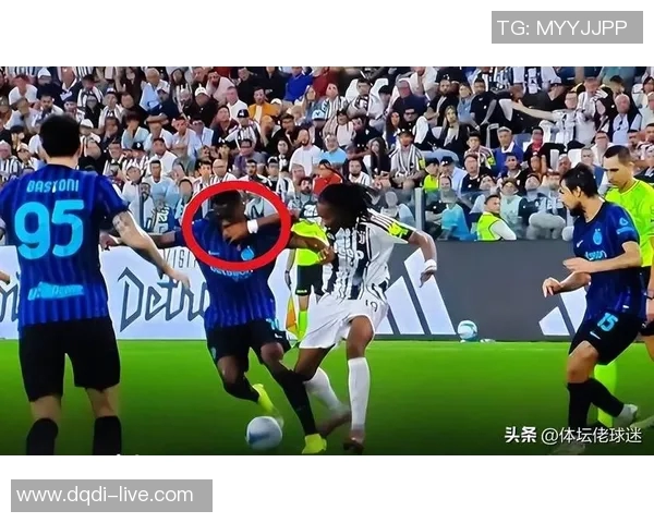 意甲焦点战那不勒斯与AC米兰握手言和争议判罚引发热议