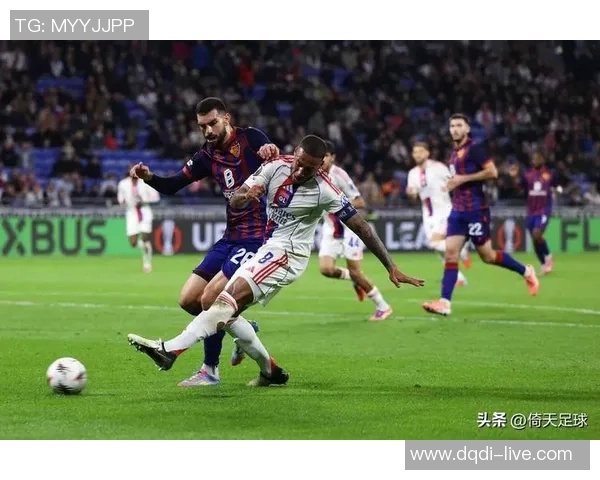 欧联杯精彩对决里昂大胜那不勒斯神奇扑救点燃全场激情