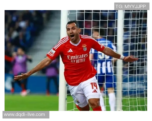 本菲卡大胜热刺五球狂潮红牌事件引发全场热议与争议