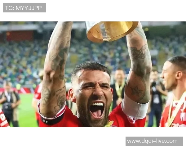 AC米兰友谊赛狂胜本菲卡6-2补时进球引发争议判罚全场沸腾