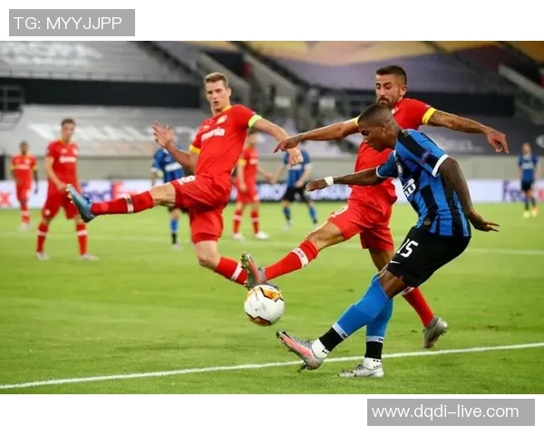 国米友谊赛大胜里昂红牌事件引发全场热议与数据分析